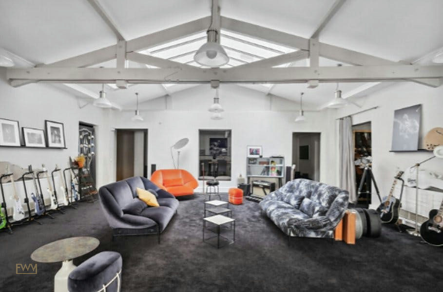 423 Square Meter Office Space on Rue Albert Thomas, Paris, 423 sqm, workshop, pop-up rental