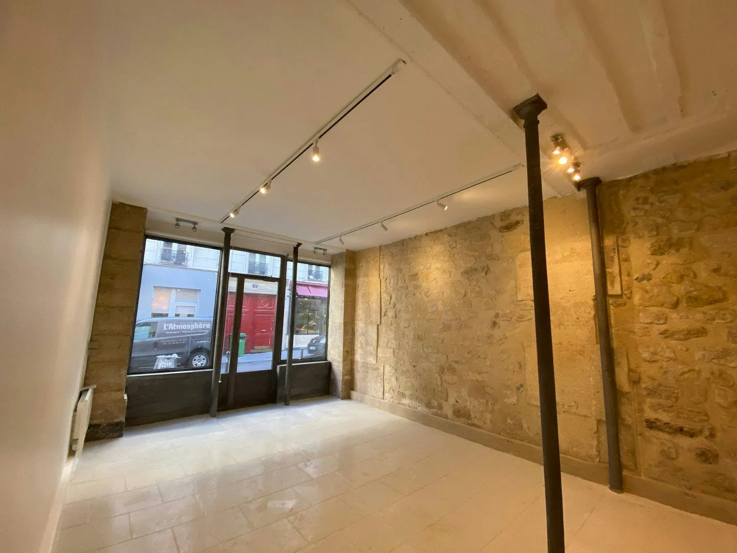 45 sqm Versatile Ground Floor Space Near the Marais — 3