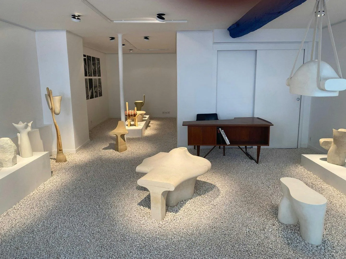 48 sqm Art Gallery and Showroom in le Haut Marais, Paris — 2