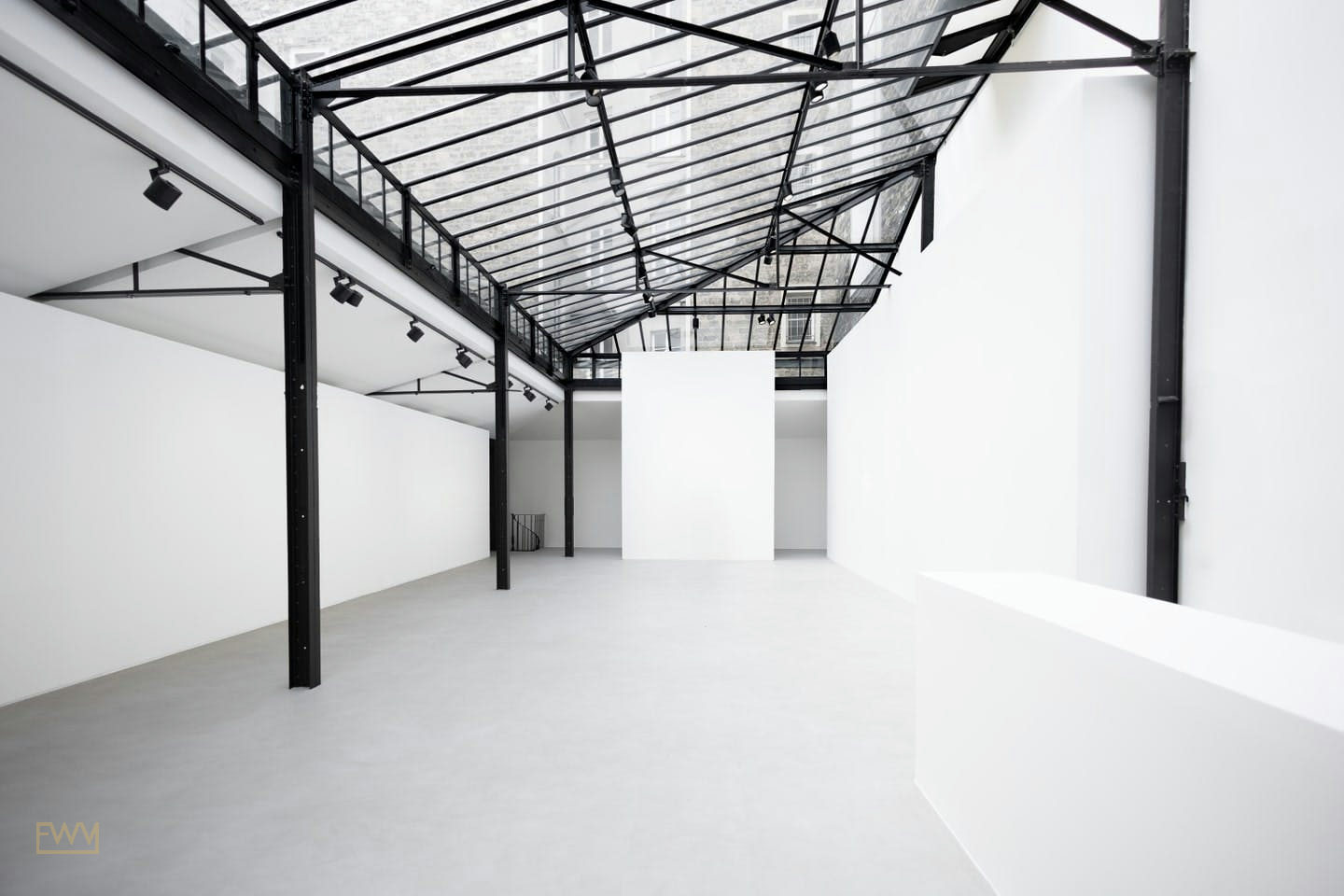 480 sqm Three-Story Commercial Venue in Paris 17th, pop up store
