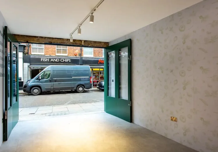 50 sqm Pop Up Retail Space on Old Compton Street, Soho — 4