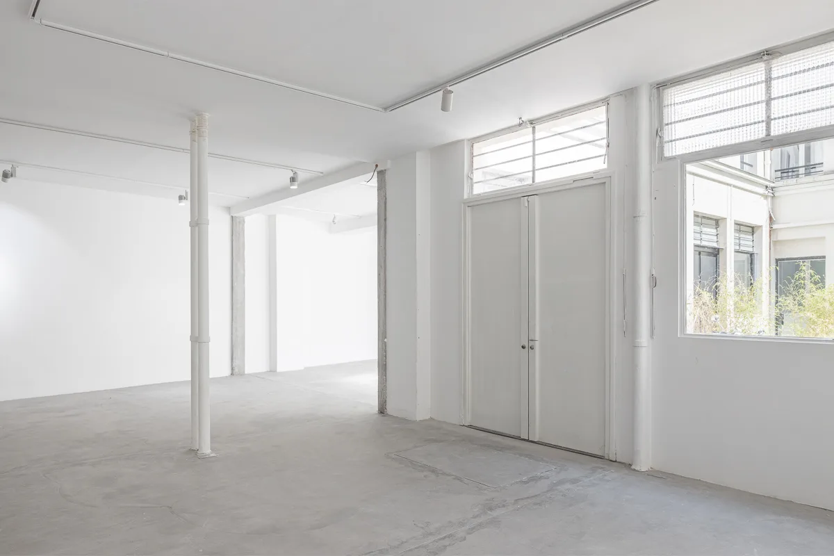 500m² Multi-Level Gallery Space in Le Marais, art exhibition, pop-up rental in Paris, additional interior view