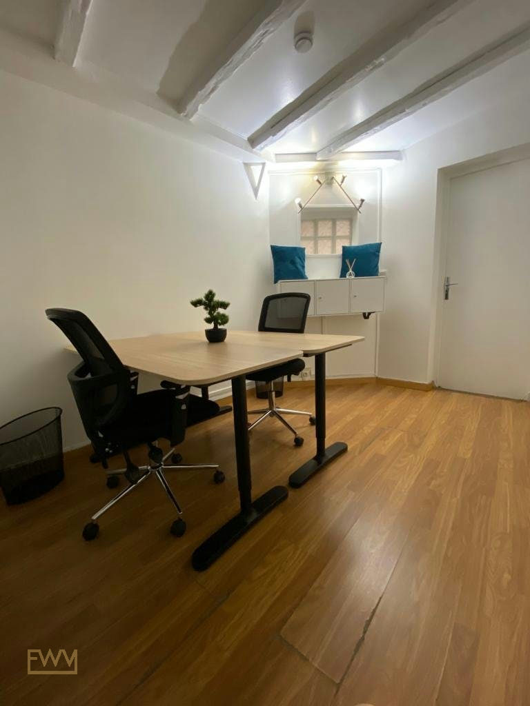 52 Square Meter Office Space on Rue Poissonniere, Paris, 52 sqm, workshop, pop-up rental