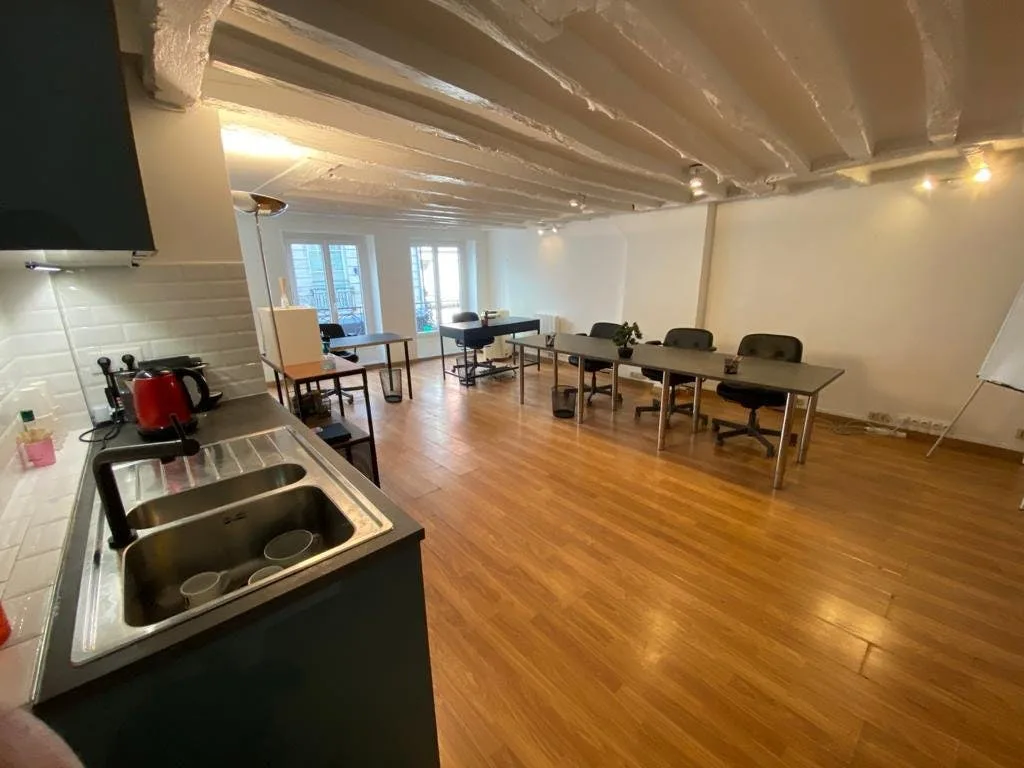 52 Square Meter Office Space on Rue Poissonniere, Paris — 4