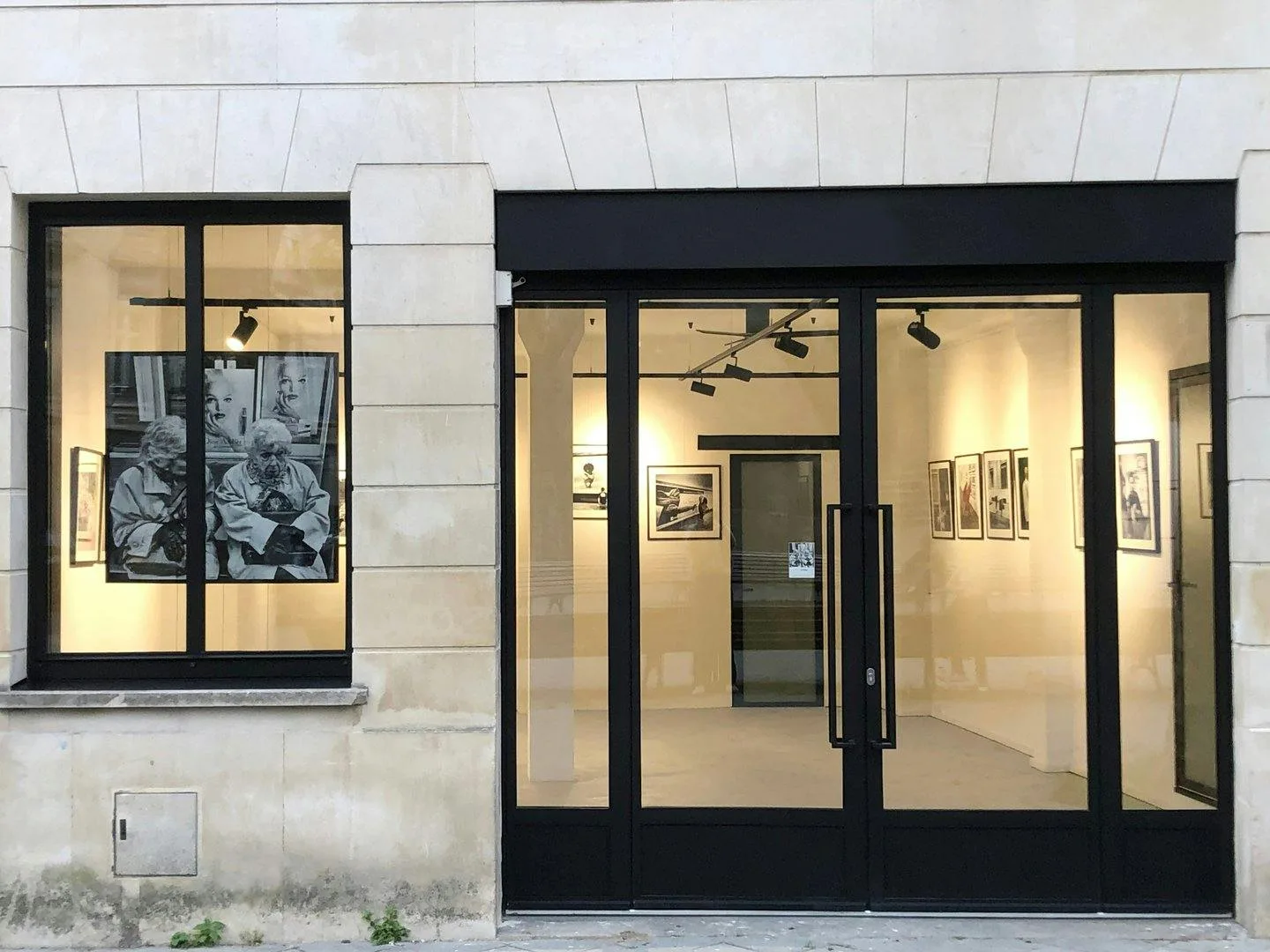 53 sqm Retail and Gallery Space on Place du Palais Gallien