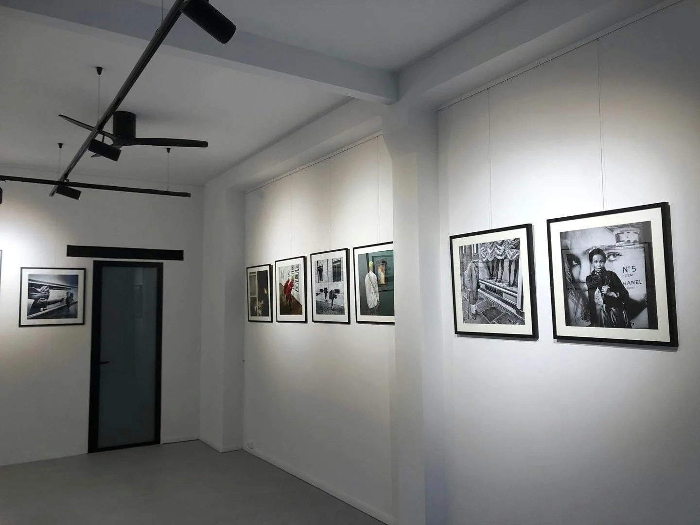 53 sqm Retail and Gallery Space on Place du Palais Gallien — 4