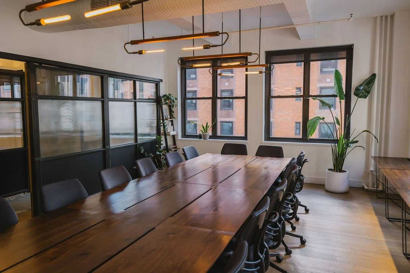550 Sqft Boardroom on Madison Avenue, New York — 3