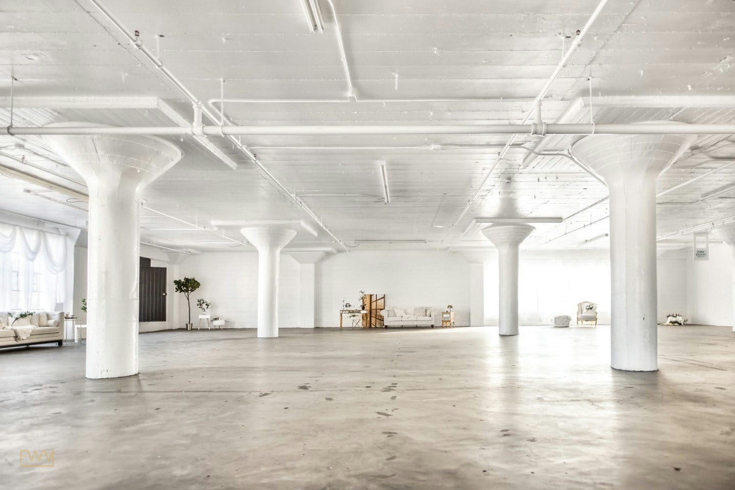 557 sqm Showroom Space in Los Angeles Fashion District, pop up store