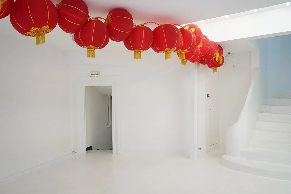 60 sqm Boutique and Showroom in Saint Georges, Paris — 2