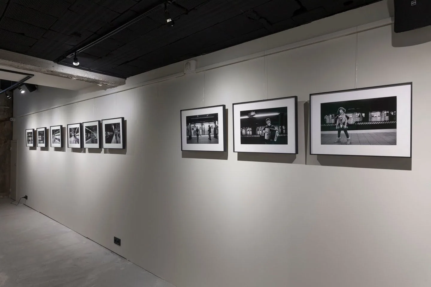 70 sqm Raw Gallery Space in Arles
