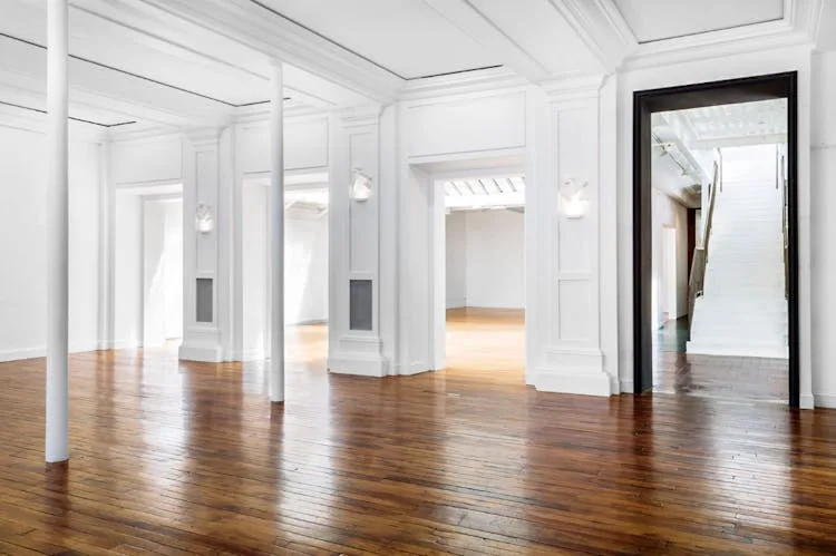 700 sqm Mansion Showroom in Palais Royal, Paris — 4