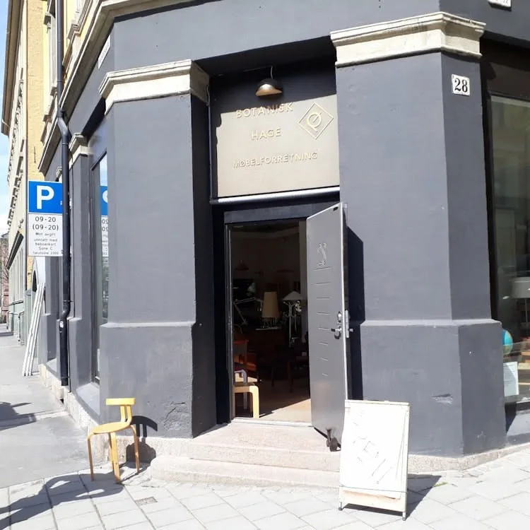 77 sqm Corner Showroom and Pop-up Space in Oslo — 2