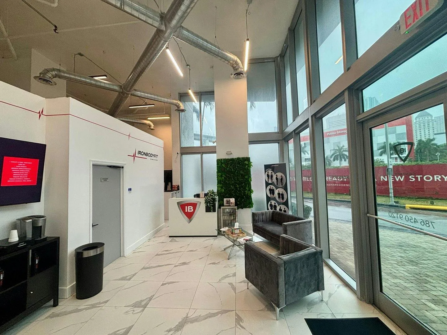 8 sqft Retail Space in Miami Fitness Studio — 2