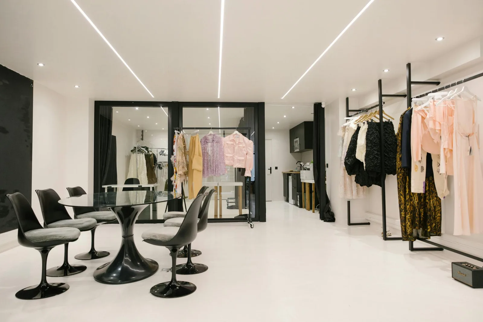 80 sqm Commercial Space on Rue Notre Dame des Victoires — 5