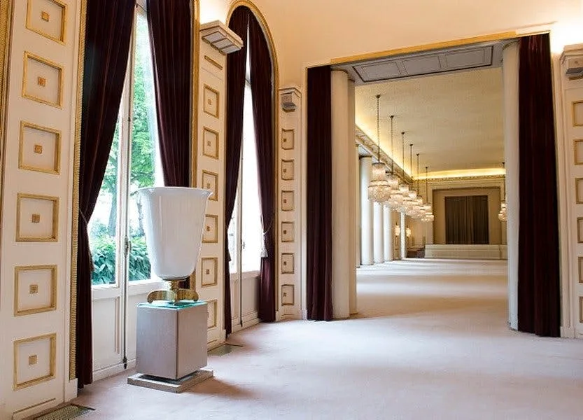 812 sqm Unique Showroom and Event Space in Paris 8th — 4