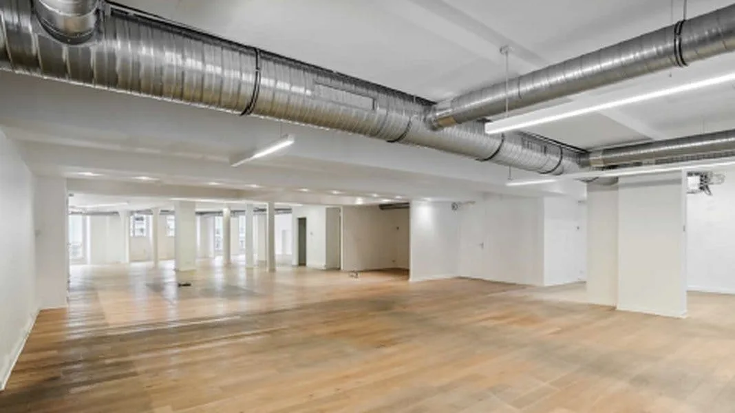 886 sqm Office Space for Rent in Paris Grands Boulevards — 5
