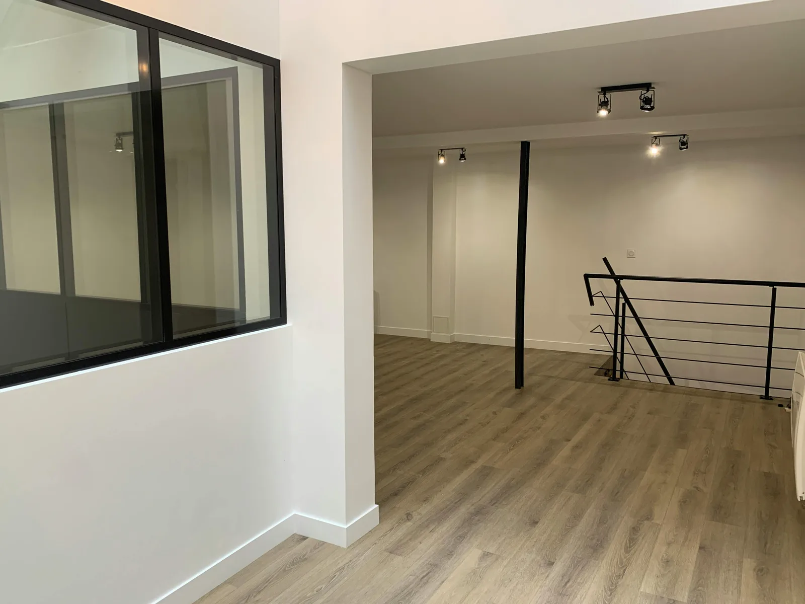 90 sqm Flexible Commercial Space in Passage du Chantier, Paris — 4