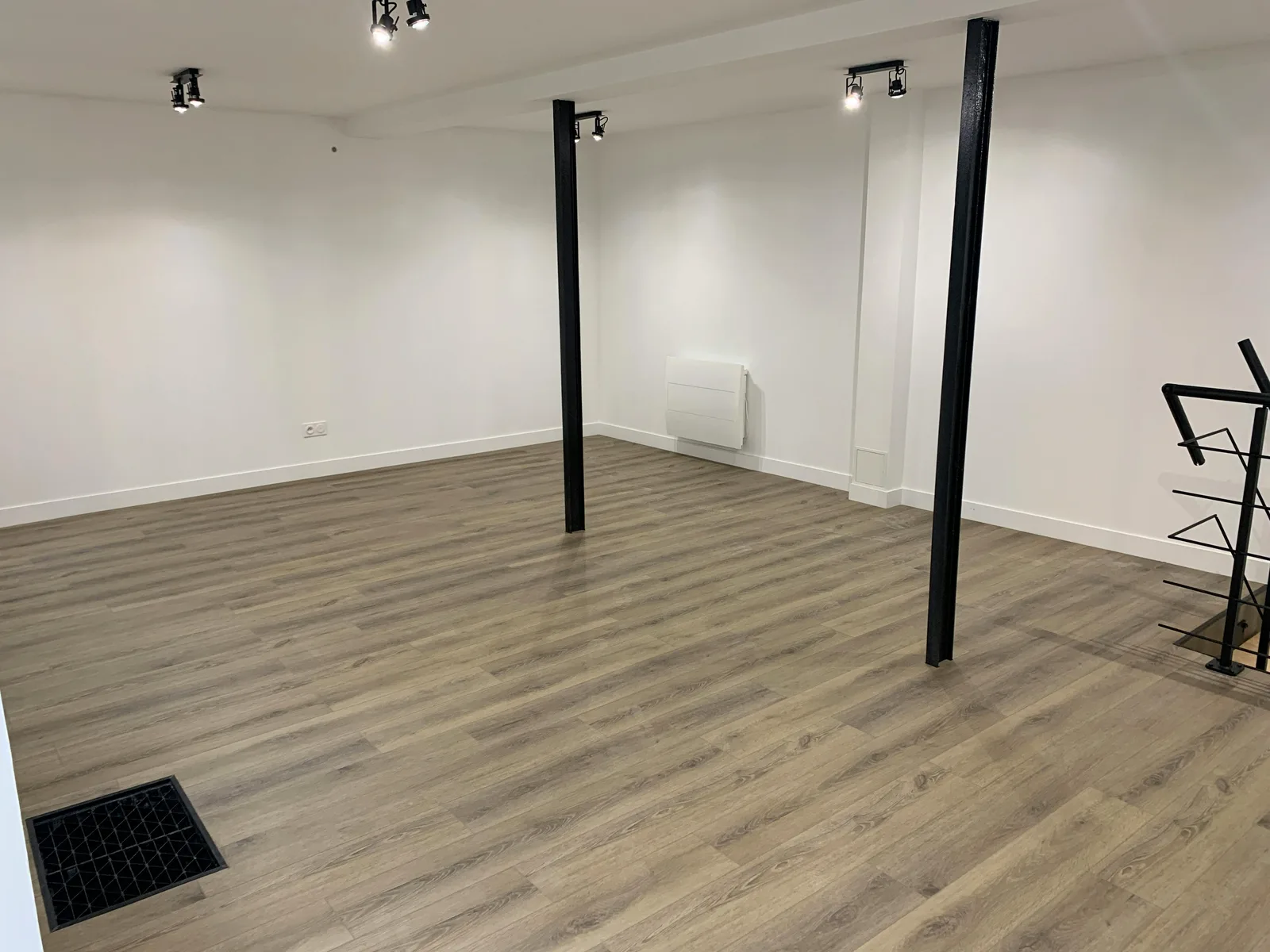 90 sqm Flexible Commercial Space in Passage du Chantier, Paris — 5