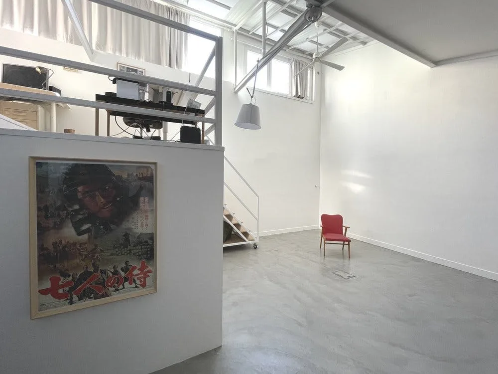 90 sqm Loft and Showroom on Rue Saint-Maur, Paris — 2