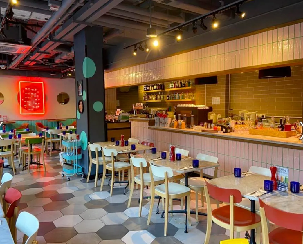 Alfresco Restaurant Space for Lease in Causeway Bay, 194 sqm, retail activation, pop-up rental in Hong Kong