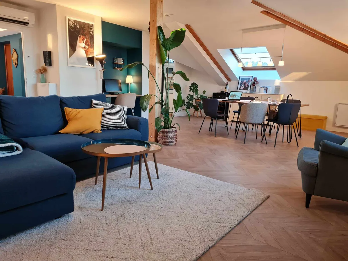 Appartement rénové avec terrasse et ascenseur privatif, 114 sqm, photo shoot, pop-up rental in La Tour-du-Pin, interior view