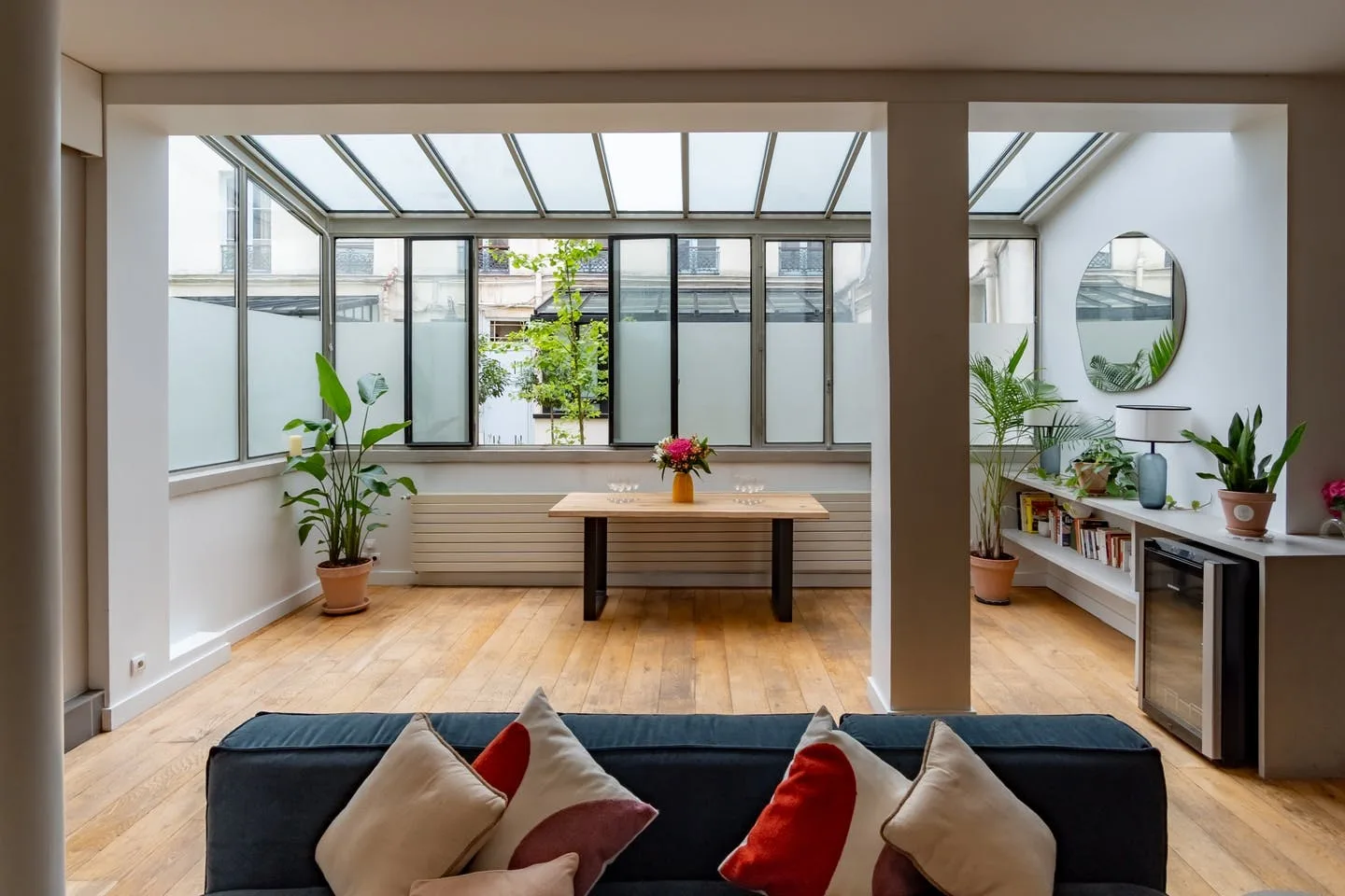 Architect-Designed Loft near Place des Vosges, Paris — 3
