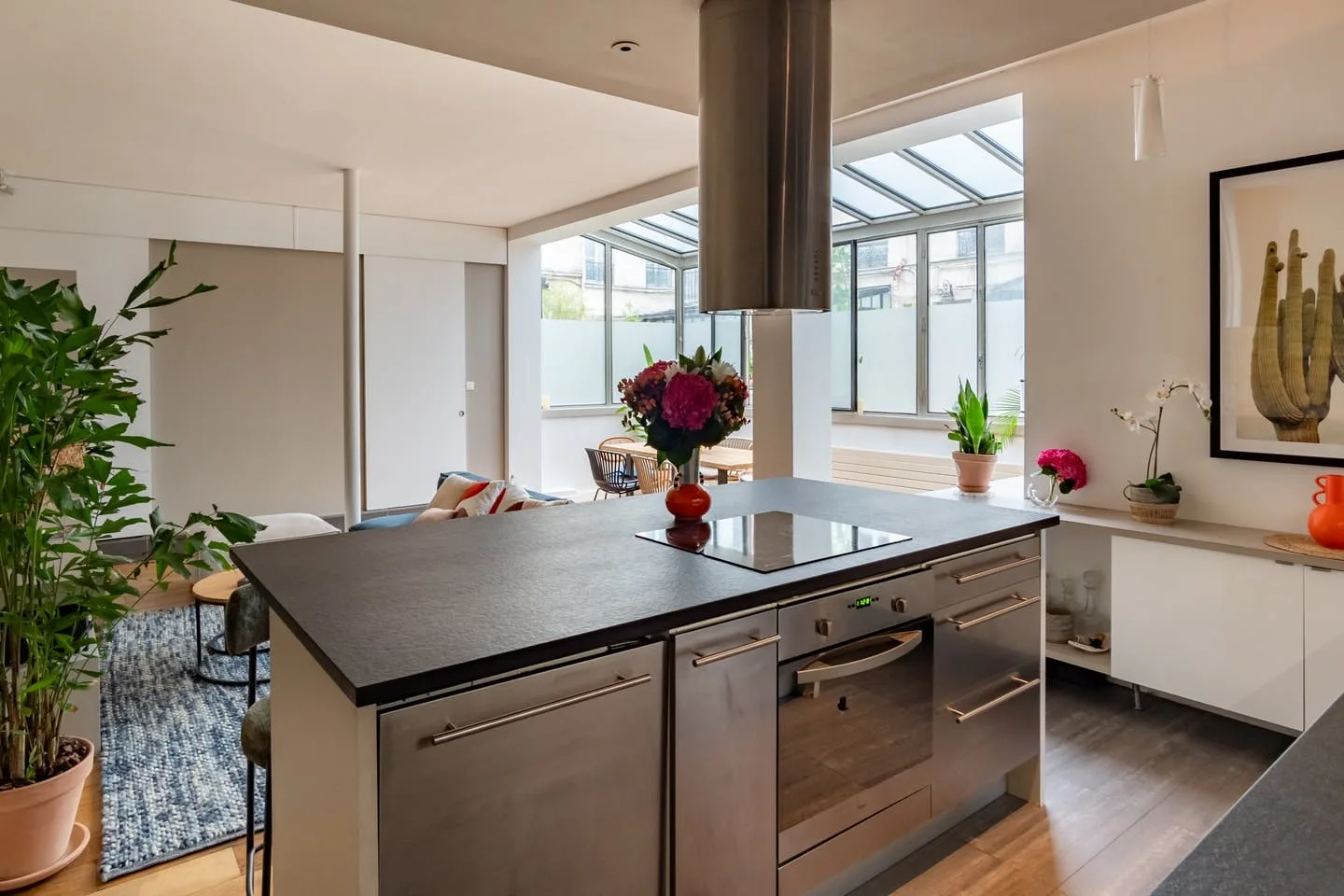 Architect-Designed Loft near Place des Vosges, Paris — 5