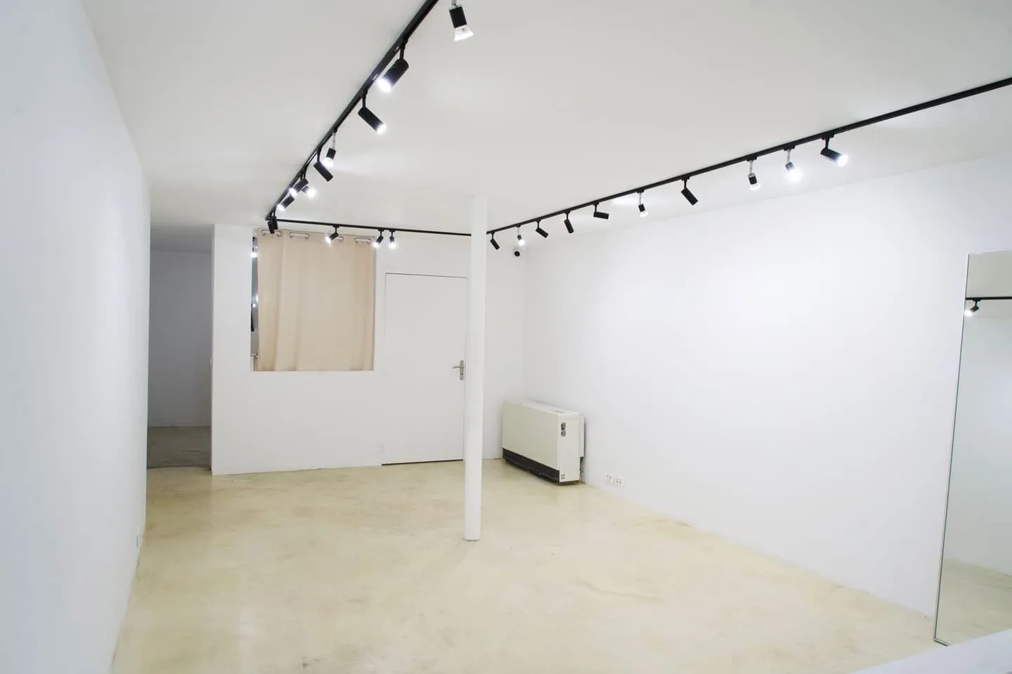 Art Gallery and Fashion-Week Showroom in Le Marais — 5