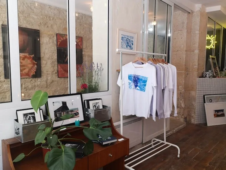Art Gallery and Workshop on Rue Notre Dame de Lorette — 4