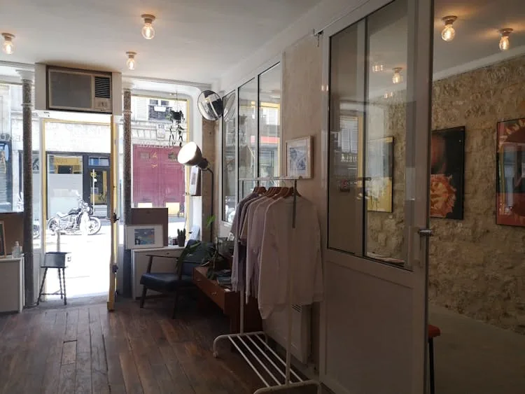 Art Gallery and Workshop on Rue Notre Dame de Lorette — 5