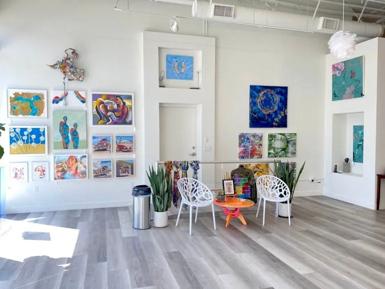 Artlounge Collective Retail and Event Space in Los Angeles — 2