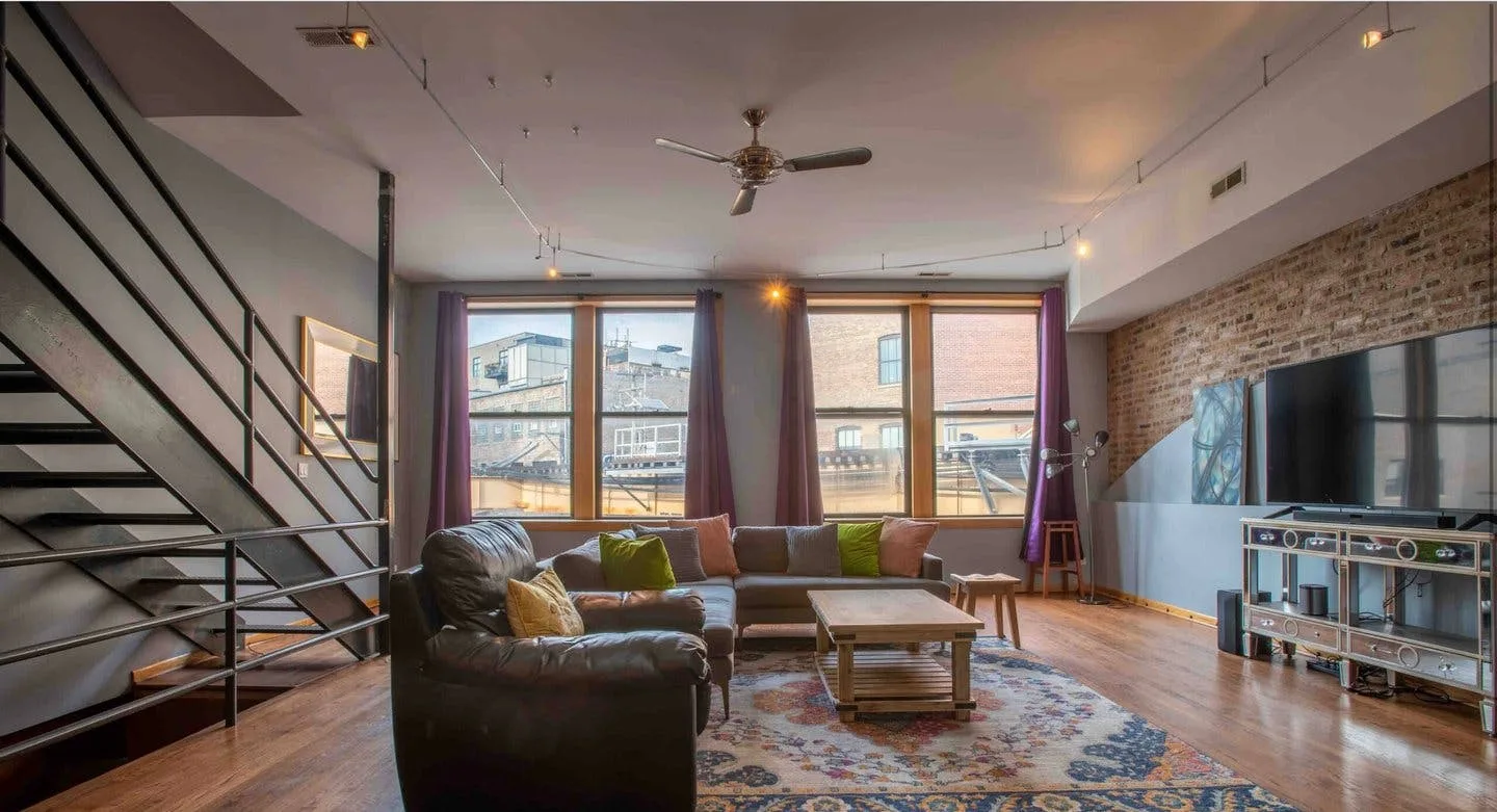 Artsy and Homey Wicker Park Loft in Chicago
