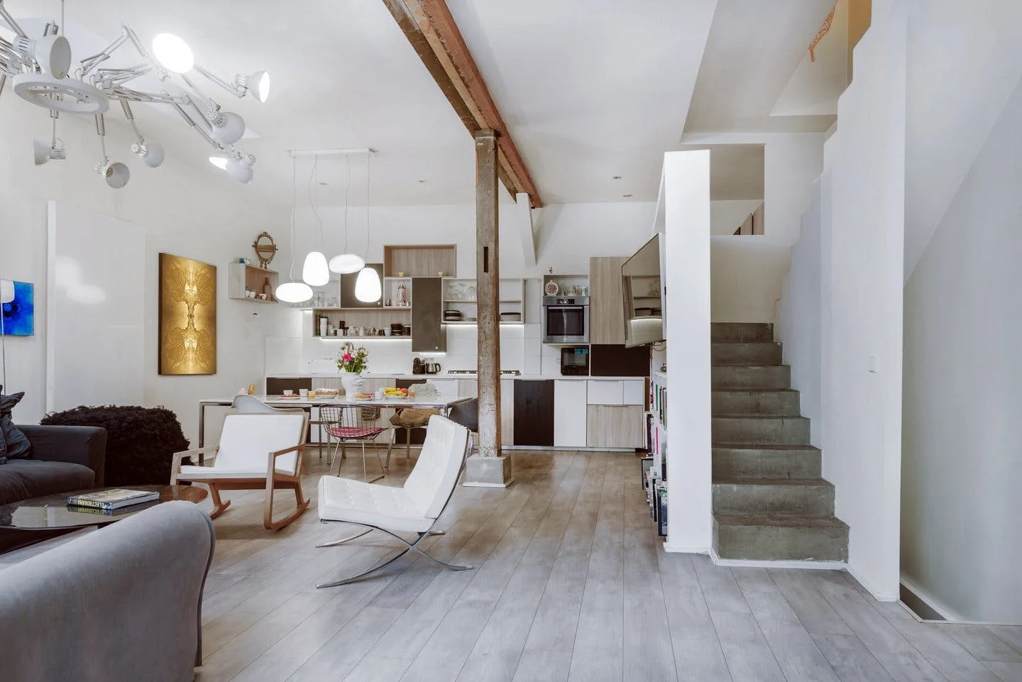 Arty Loft and Converted Workshop on Rue de Montreuil, Paris — 3