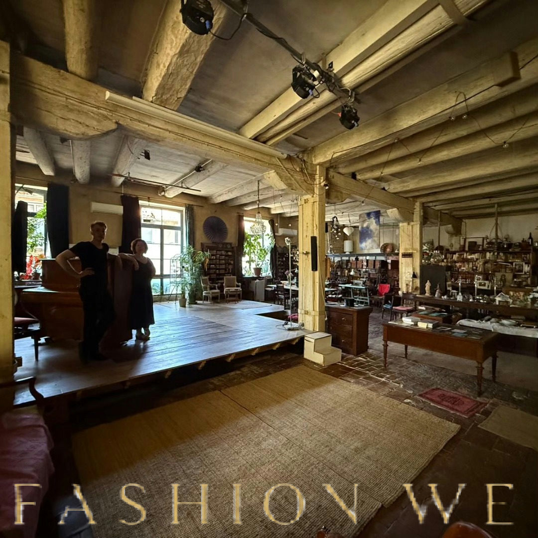 Atelier d'Artiste de 250 m² avec Scène et Piano, concert, pop-up rental in Marseille, second interior view