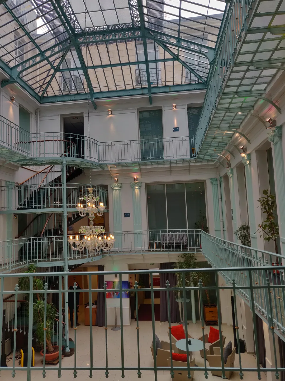 Atypical 700 m² Space in the Heart of Sentier, showroom presentation, pop-up rental in Paris