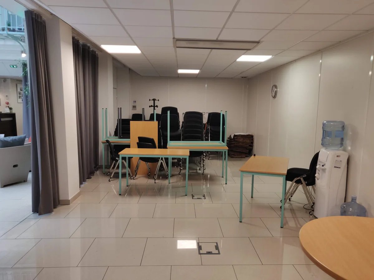 Atypical 700 m² Space in the Heart of Sentier, showroom presentation, pop-up rental in Paris, second interior view