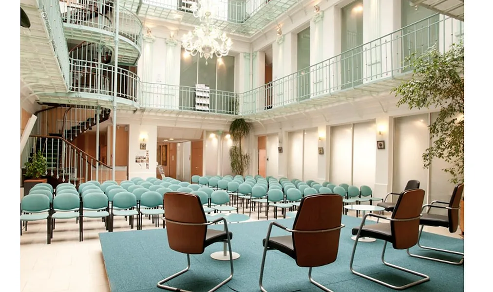 Atypical 700 m² Space in the Heart of Sentier, showroom presentation, pop-up rental in Paris, additional interior view