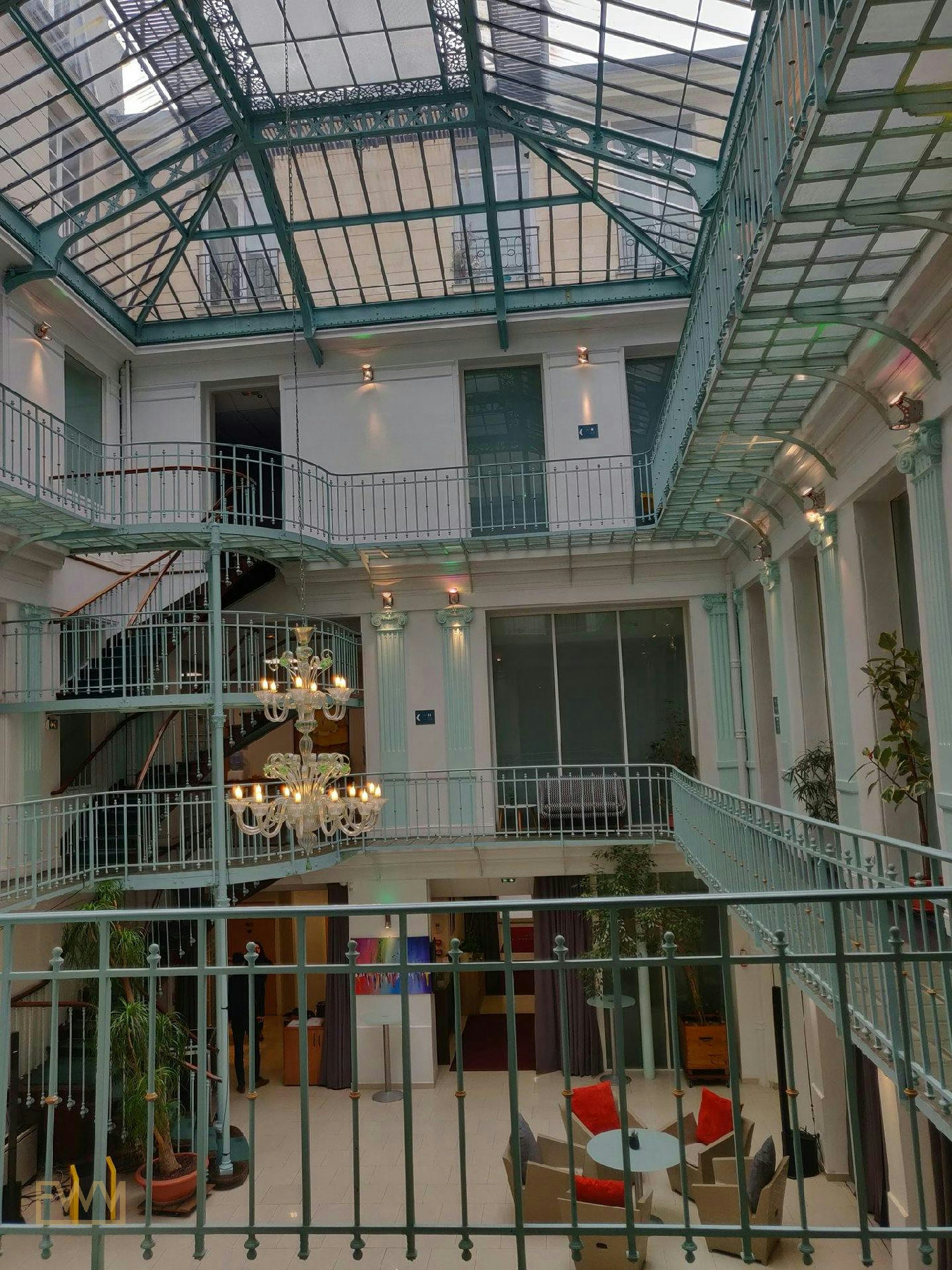 Atypical 700 sqm Event and Showroom Space in Sentier, Paris
