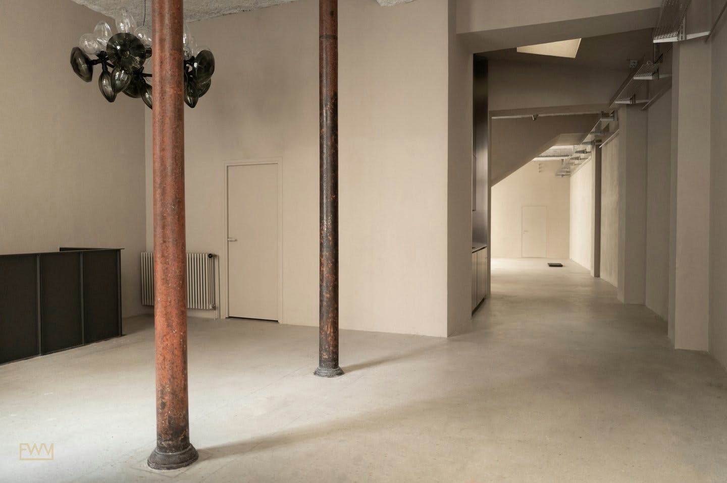 Atypical Design Gallery and Shooting Space in Le Marais, 165 sqm, art exhibition, pop-up rental in Paris
