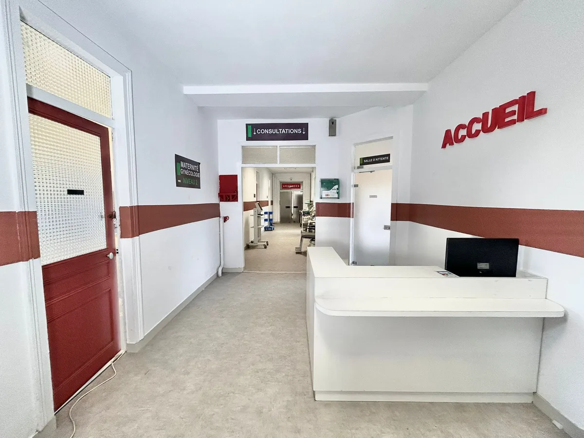 Authentic Hospital Setting for Film and Events, 150 sqm, photo shoot, pop-up rental in Chauny