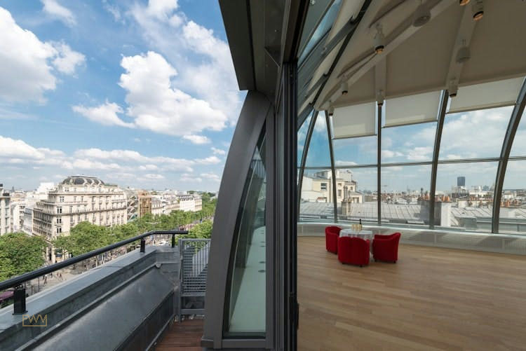 Avenue des Champs-Élysées Rooftop Event Showroom, 110 sqm, pop up store in Paris