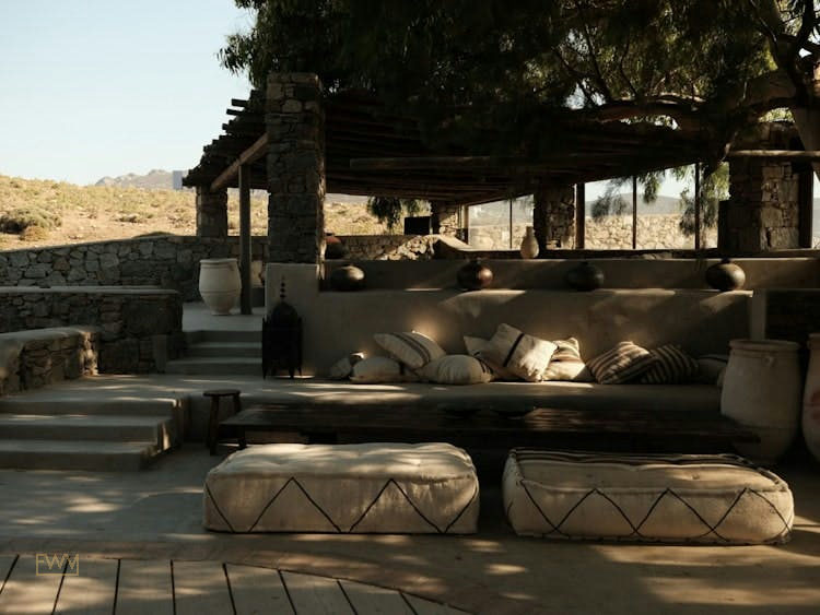 Beach Club and Restaurant Venue at Paralia Ftelias, Mykonos, 1800 sqm, pop up store in Mikonos