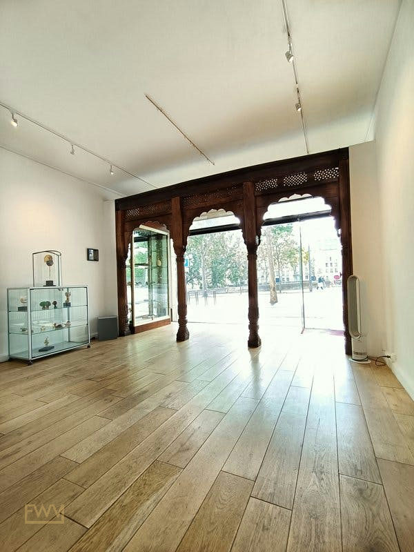Beautiful Marais Gallery Space in Paris, 40 sqm, pop up store
