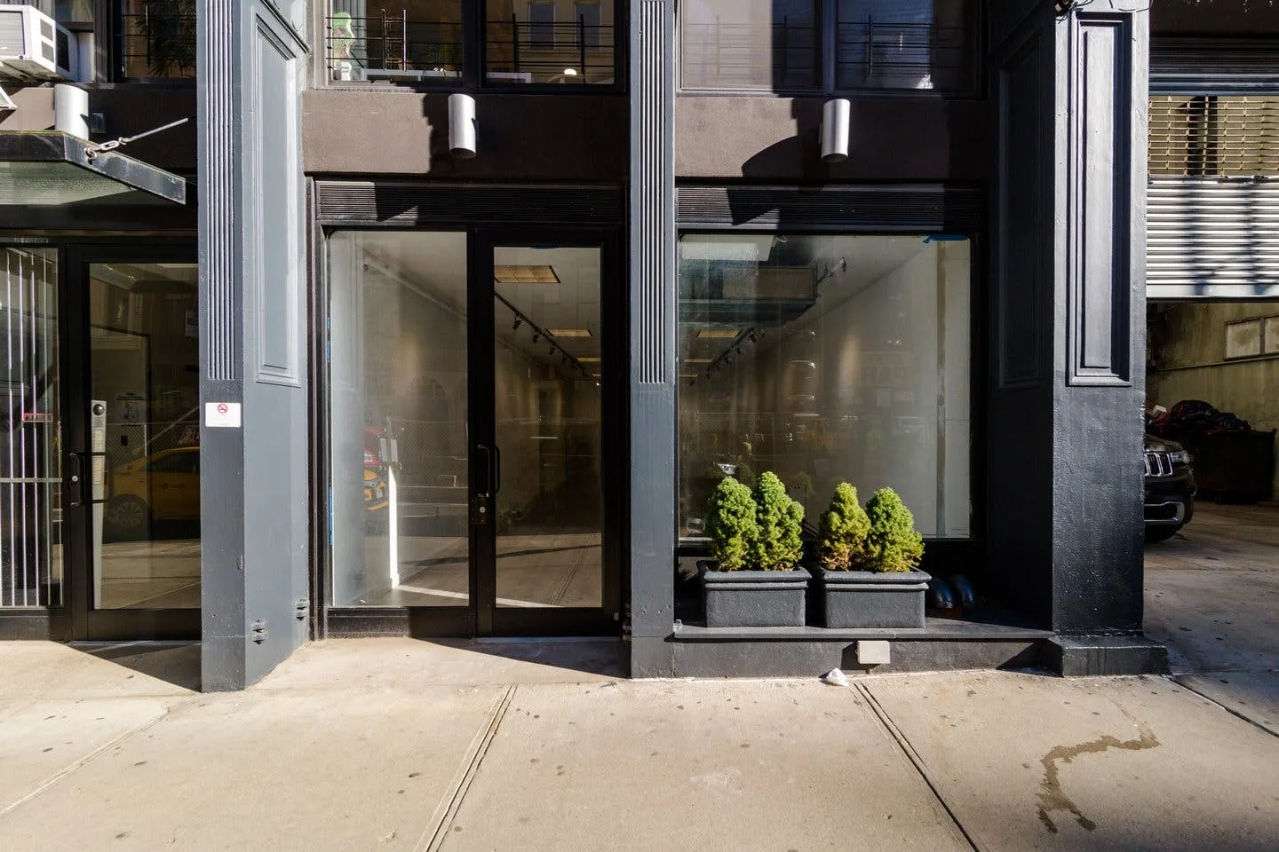 Beautiful White Box in Tribeca — 3