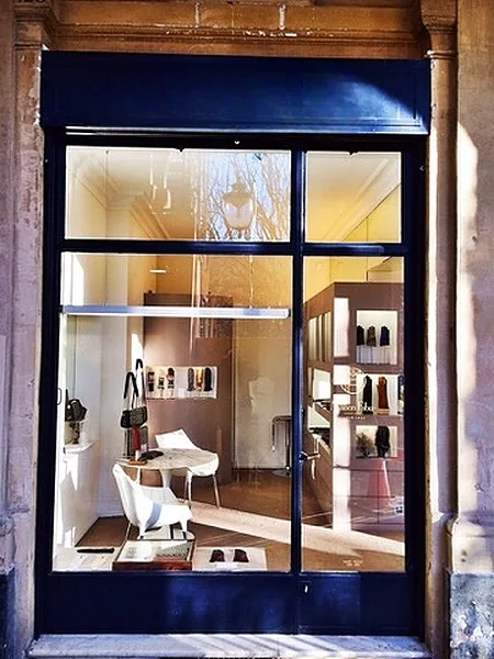 Boutique à louer au Jardin du Palais Royal, 20 sqm, pop up store in Paris, third interior view