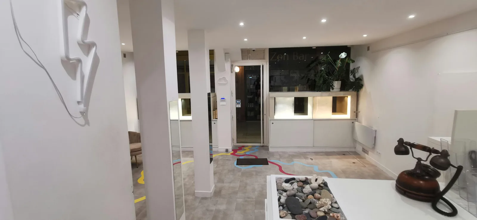 Boutique and Gallery Space in Passage Choiseul, Paris — 2