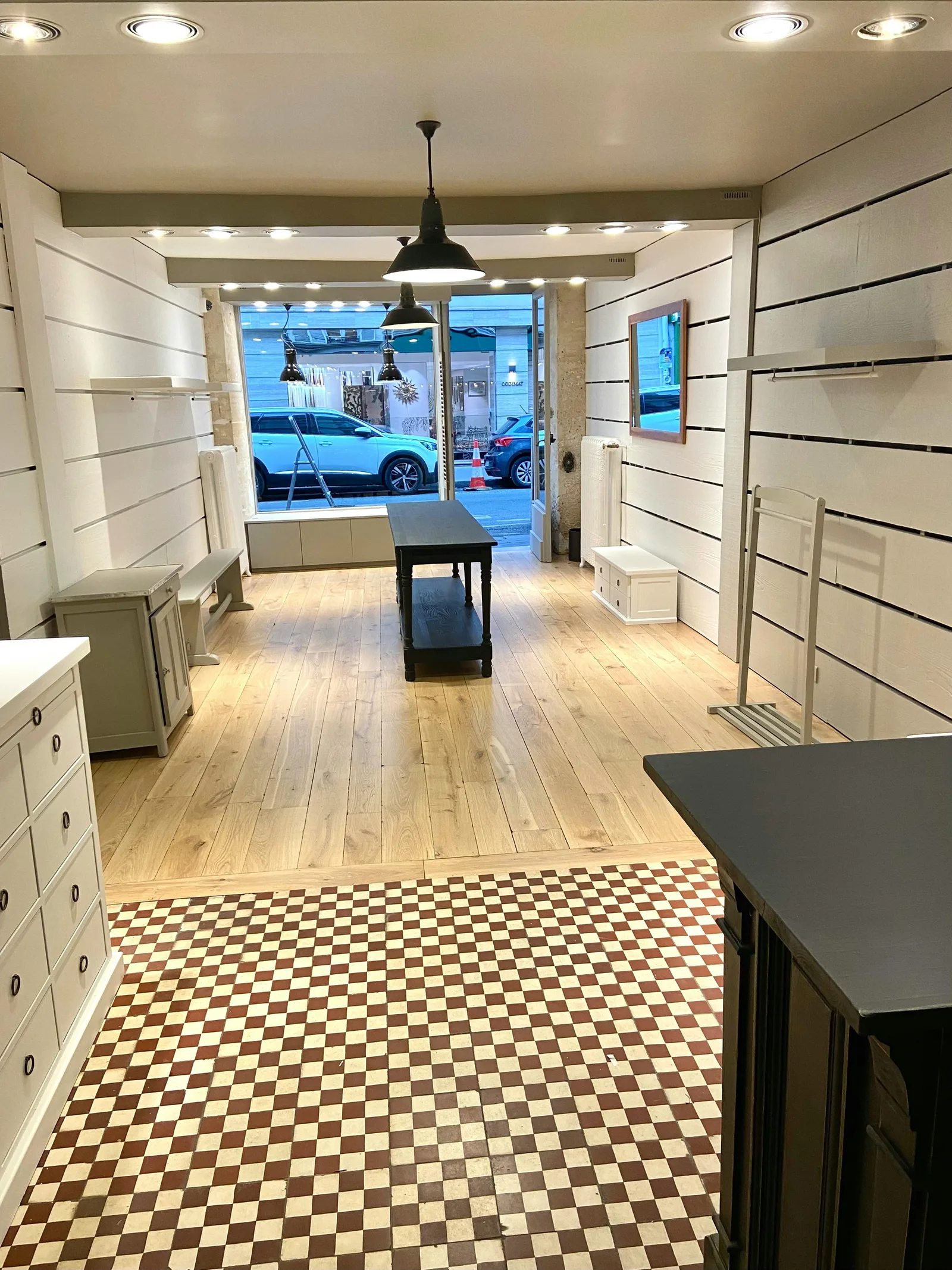 Boutique and Gallery Space in Saint-Germain-des-Prés — 5