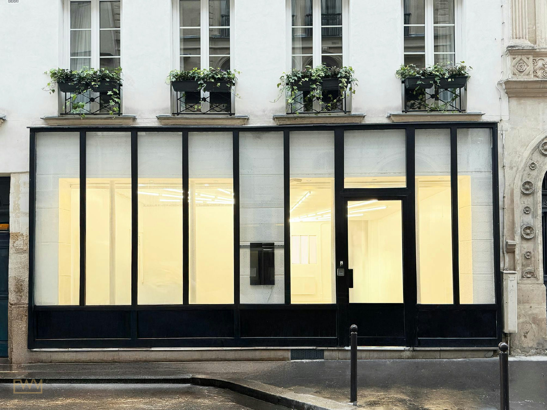 Boutique and Gallery Space in the 10th Arrondissement, 48 sqm, pop up store in Paris