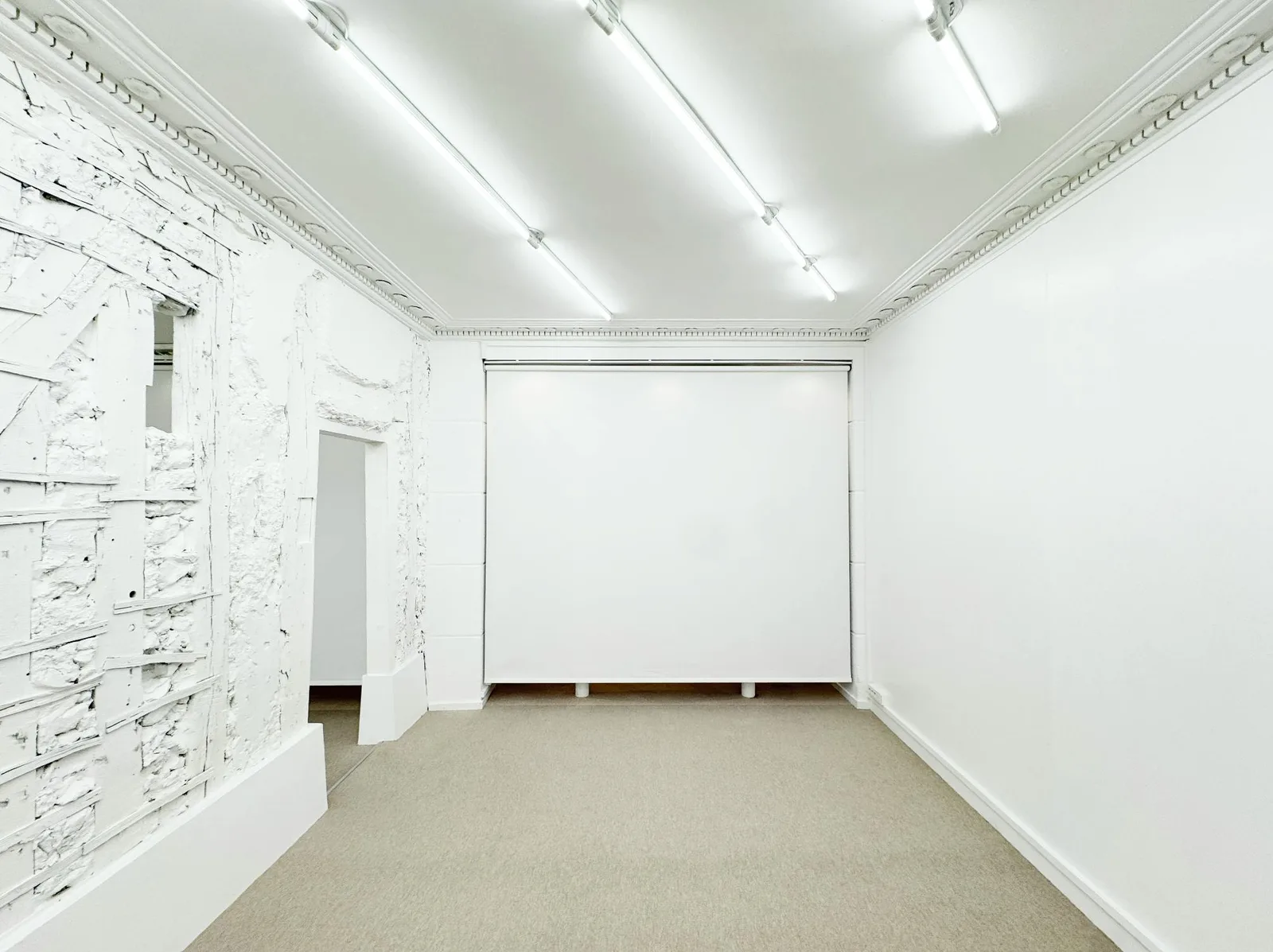 Boutique and Gallery Space in the 10th Arrondissement — 2