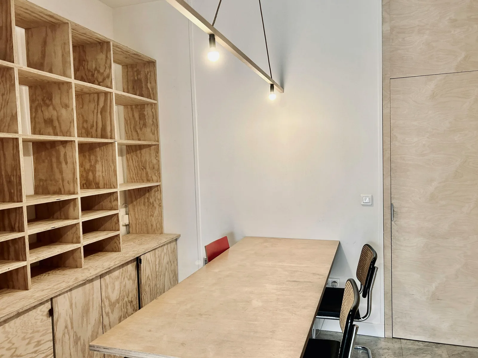 Boutique and Showroom in Haut Marais, Paris 3 — 5